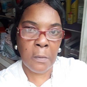 Meet your Posher, Jadine